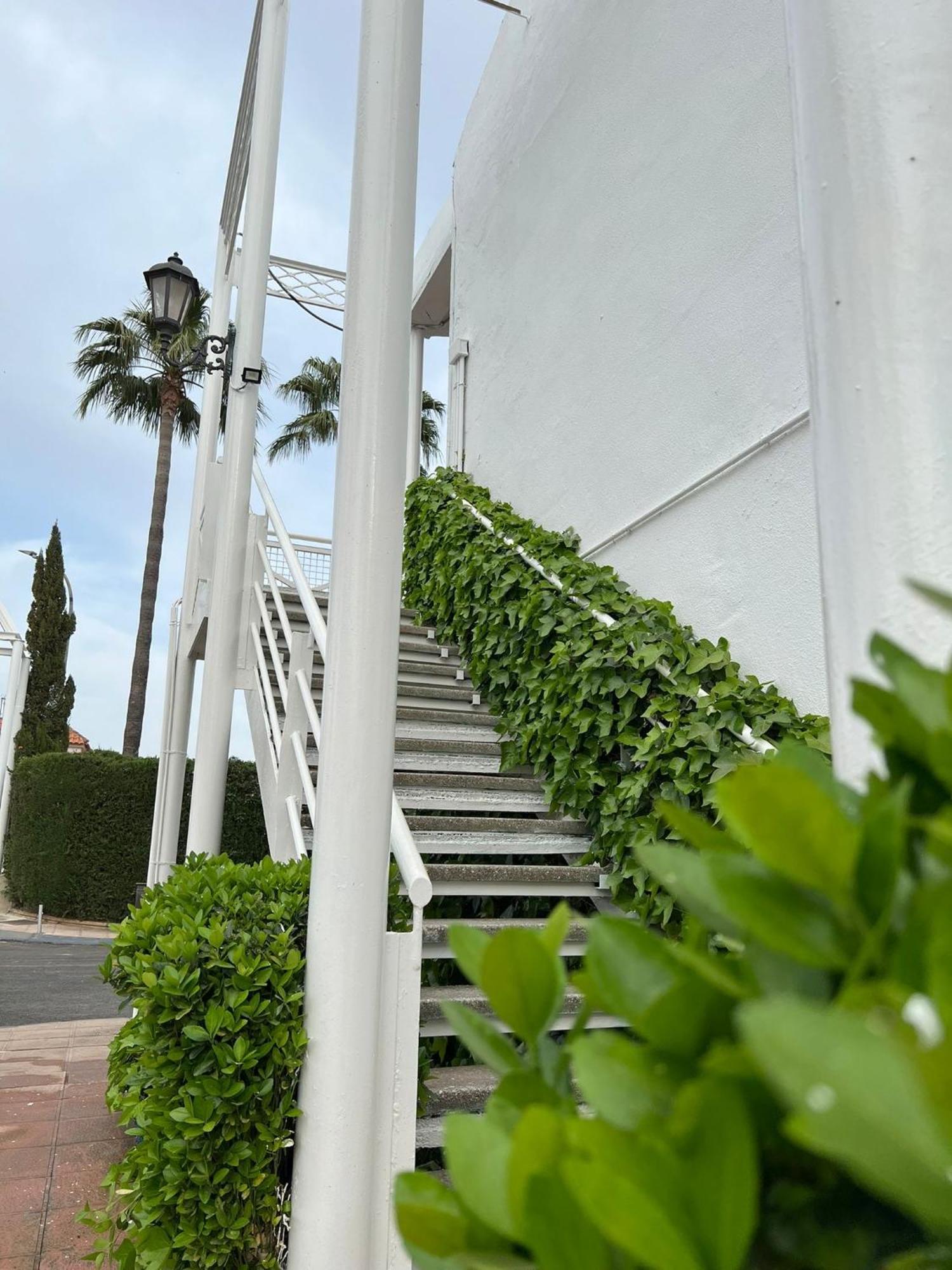 Hospedium Hotel Blu Torre De Sevilla Torre de la Reina Exterior foto